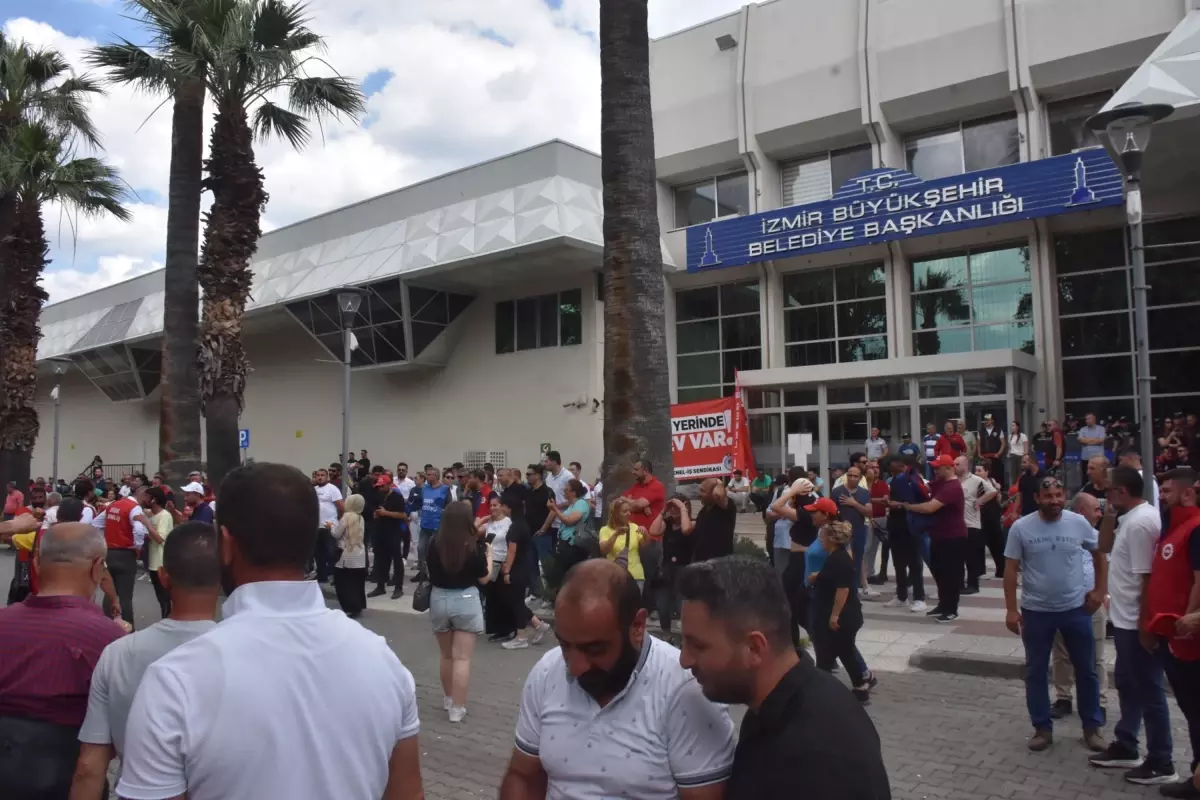 İşçiler Direnişe Devam Ediyor