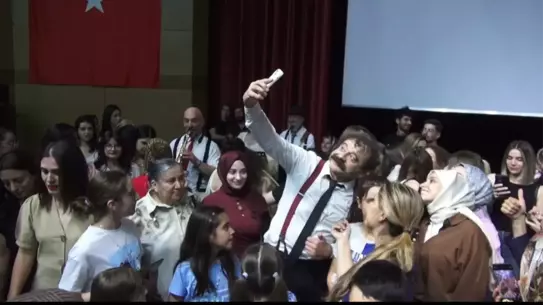 Eğitime Destek İçin Müzikal