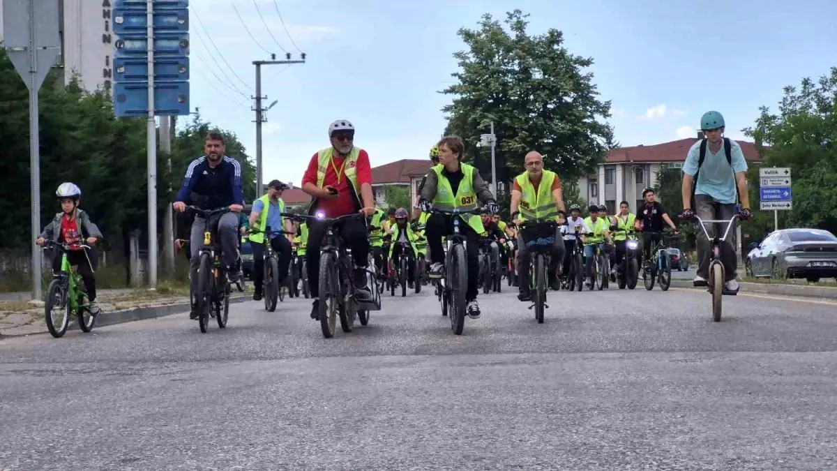 Düzce'de 10. Bisiklet Baharı Şenliği Düzenlendi