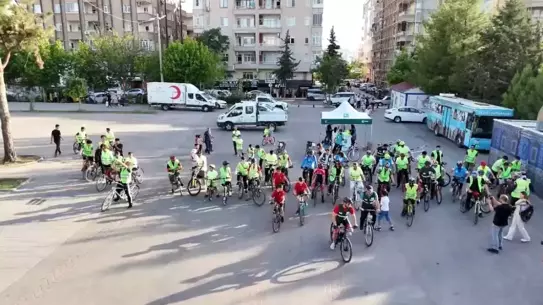 Mardin'de Yeşilay Bisiklet Turu