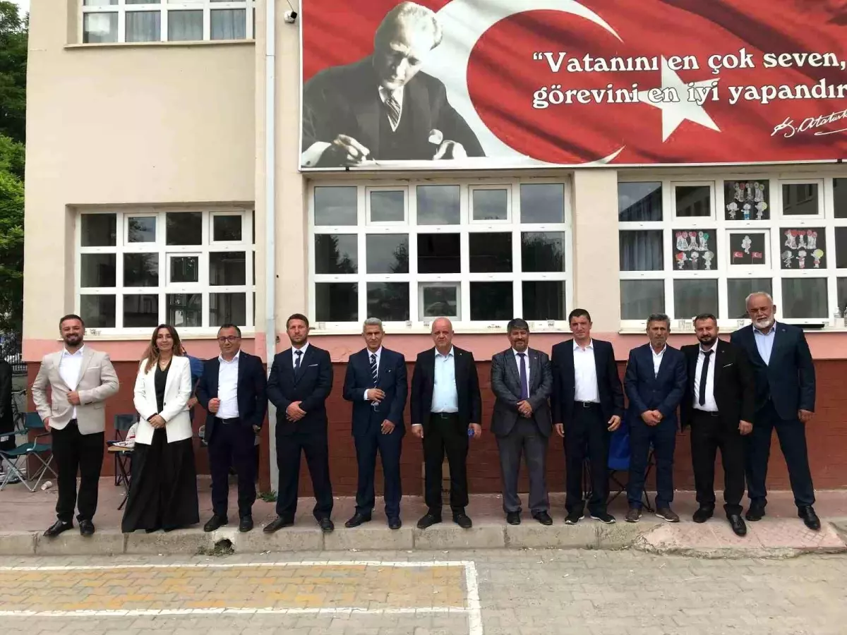 İznik'te Muhtarlık Seçimini Nezir Poyraz Kazandı
