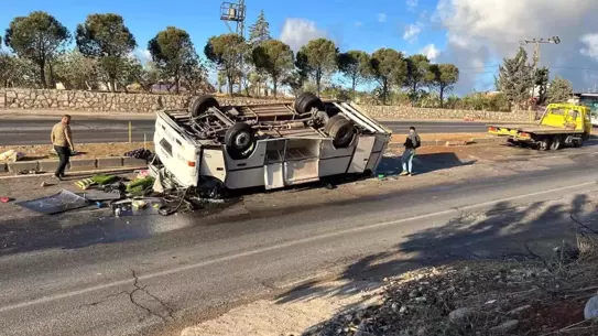Hatay'da Midibüs Kazası: 25 Yaralı