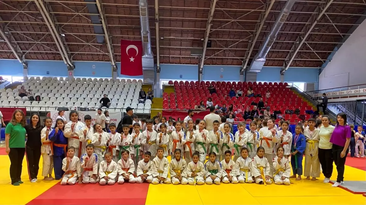 Salihli Minik Judocuların Başarısı