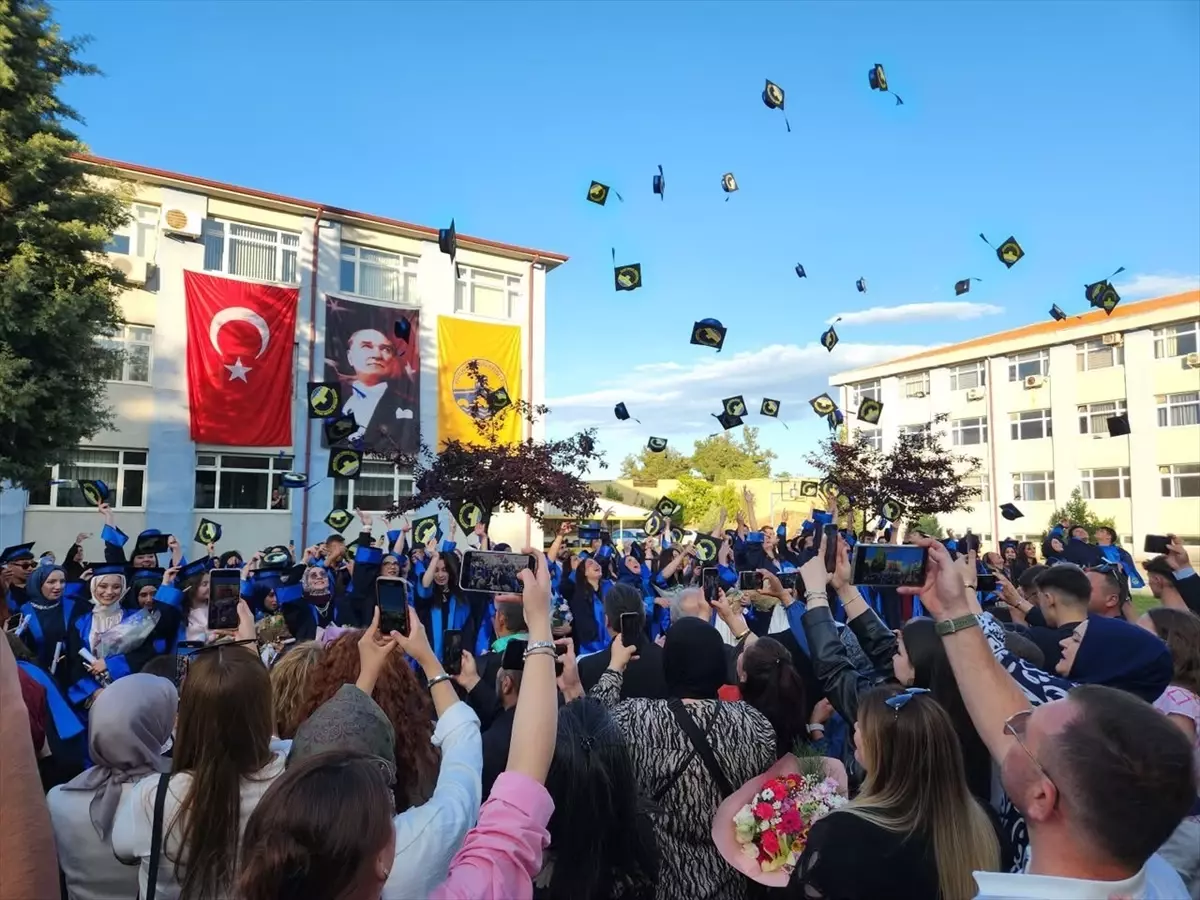 Keşan MYO 120 Mezununu Uğurladı