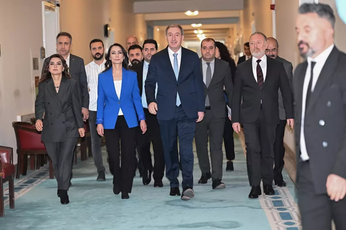 Kurtulmuş'tan DEM Parti'ye Ziyaret