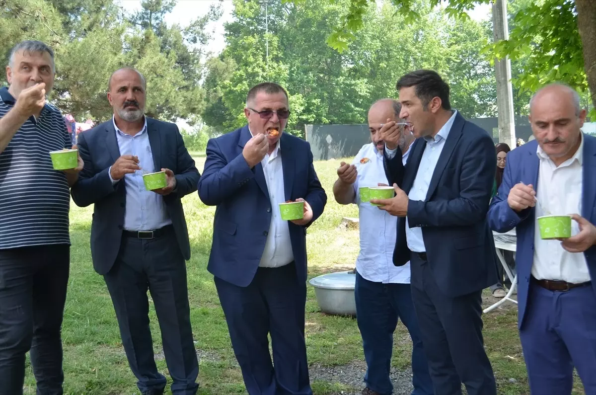 Gebze'de Piknikte Keşkek İkramı