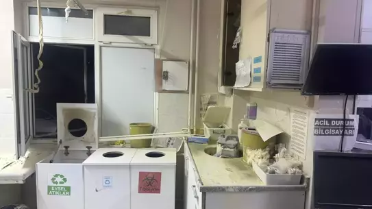 Hastanede Şişe Patladı, Hemşire Yaralandı