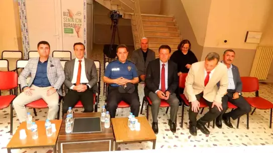 Posof'ta El Emeği Ürünler Sergisi Açıldı