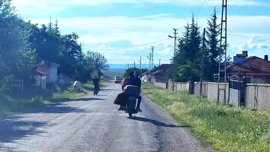 Yozgat'ta Tehlikeli Motosiklet Yolculuğu