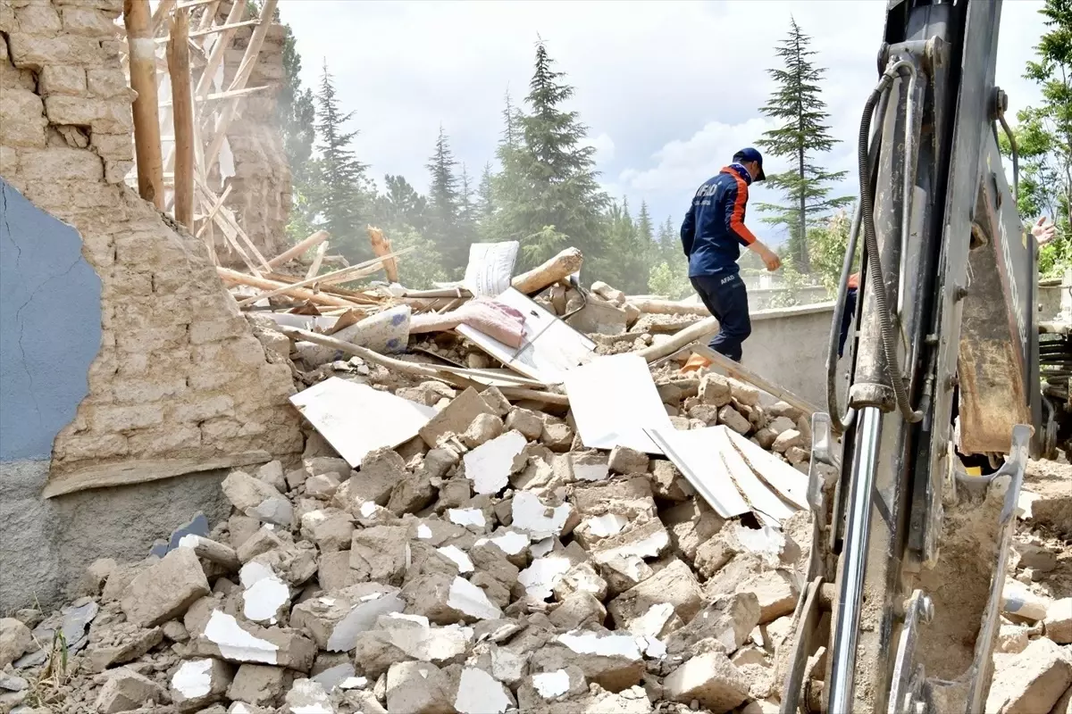 Kırşehir'de Sel Felaketi: Hasar Tespiti Başlatıldı