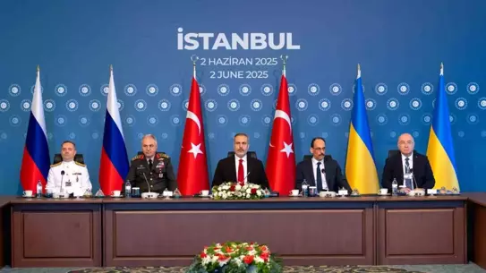 Rus-Ukrayna Heyetleri İstanbul'da Barış İçin Toplandı