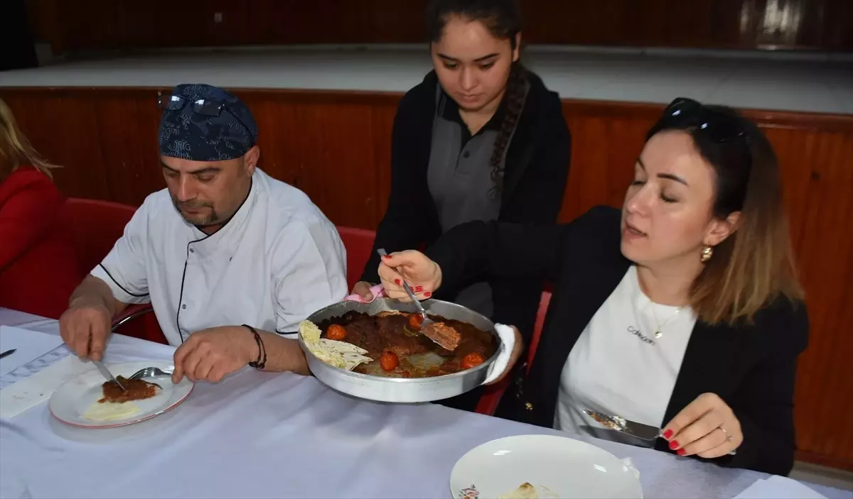 Boyabat'ta Öğretmenler Arası Yemek Yarışması Düzenlendi