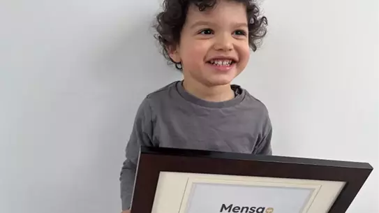 2 Yaşındaki Çocuk Mensa'ya Kabul Edildi
