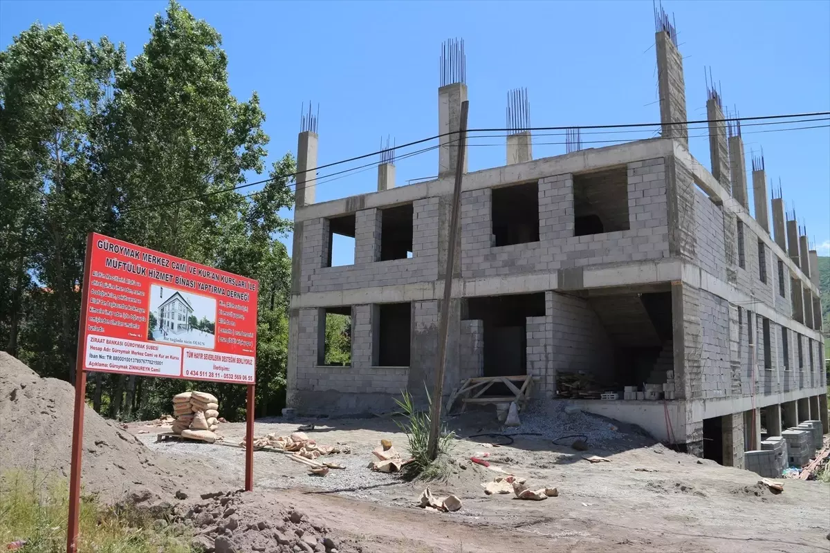 Güroymak'ta Kültür ve İbadet Kompleksi İnşaatı Devam Ediyor