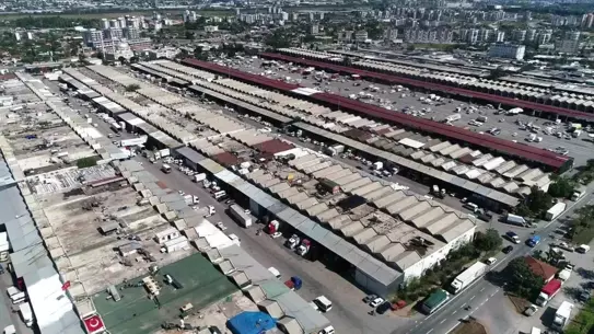 Antalya'da Meyve Fiyatlarında Rekor Artış