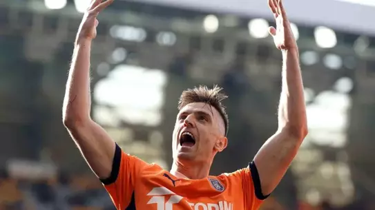 Pitek, Başakşehir'den Al Duhail'e Transfer Oldu