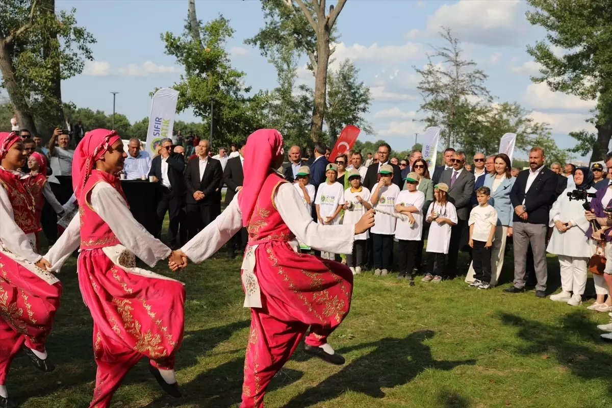 Edirne Söğütlük Millet Bahçesi halkın kullanımına açıldı