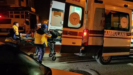 Çorum'da Motosiklet ve Otomobil Çarpıştı: 2 Yaralı