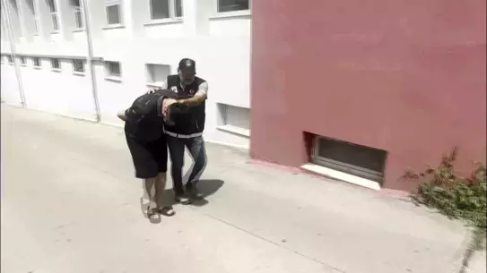 Adana'da Uyuşturucu Ticareti Yaparken Yakalandı