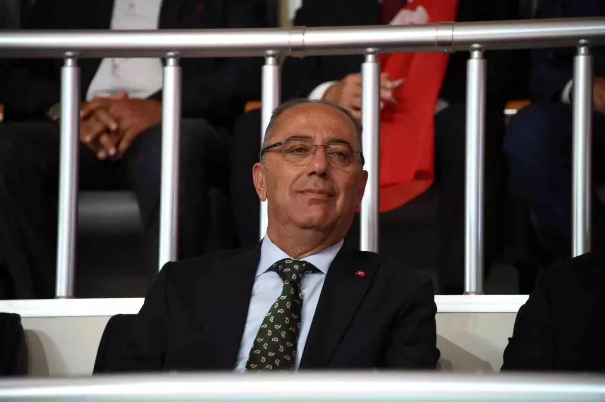 Antakya Belediyesi'nden İşçilere Kurban Bayramı İkramiyesi