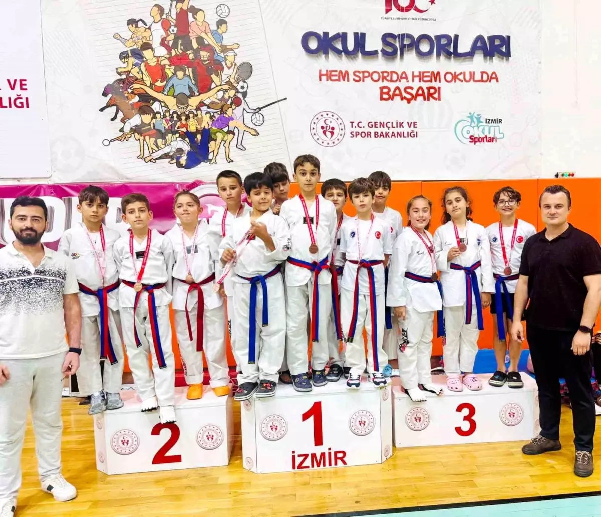 Aliağa Taekwondo Takımı Müsabakalardan 20 Madalya ile Döndü