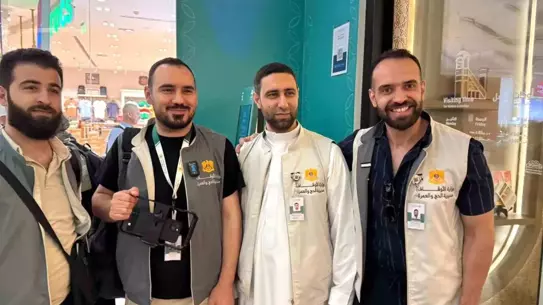 Suriyelilerin Hac Sevinci