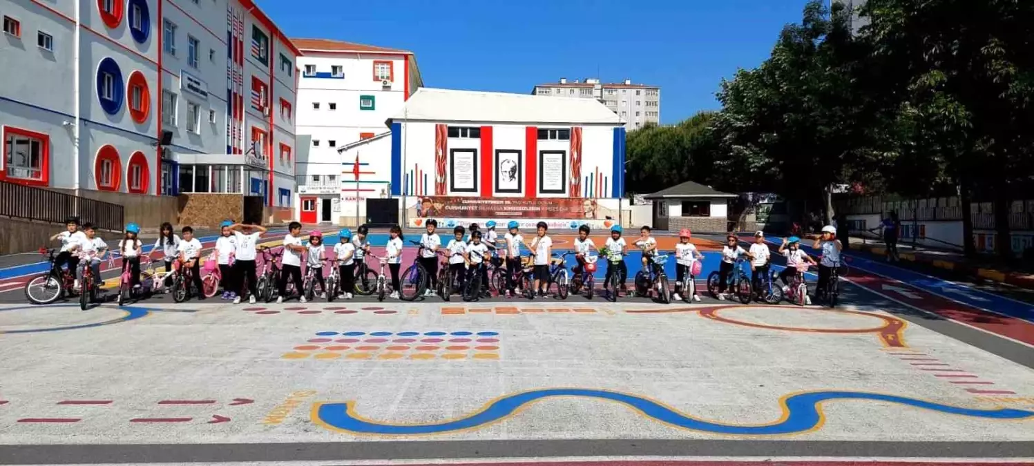 Dünya Bisiklet Günü'nde Çocuklarla Etkinlik