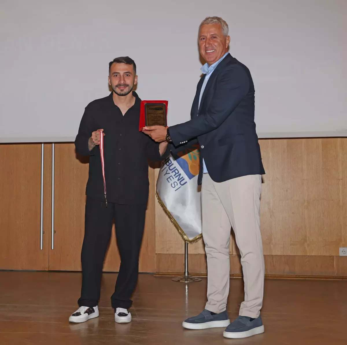 Aliağa Futbol Dört Ödül Kazandı