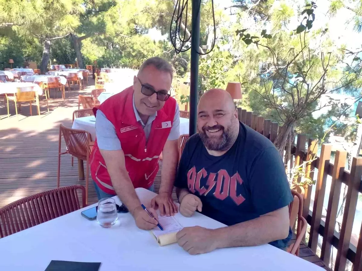 Ünlü Şeflerden Kızılay'a Kurban Desteği