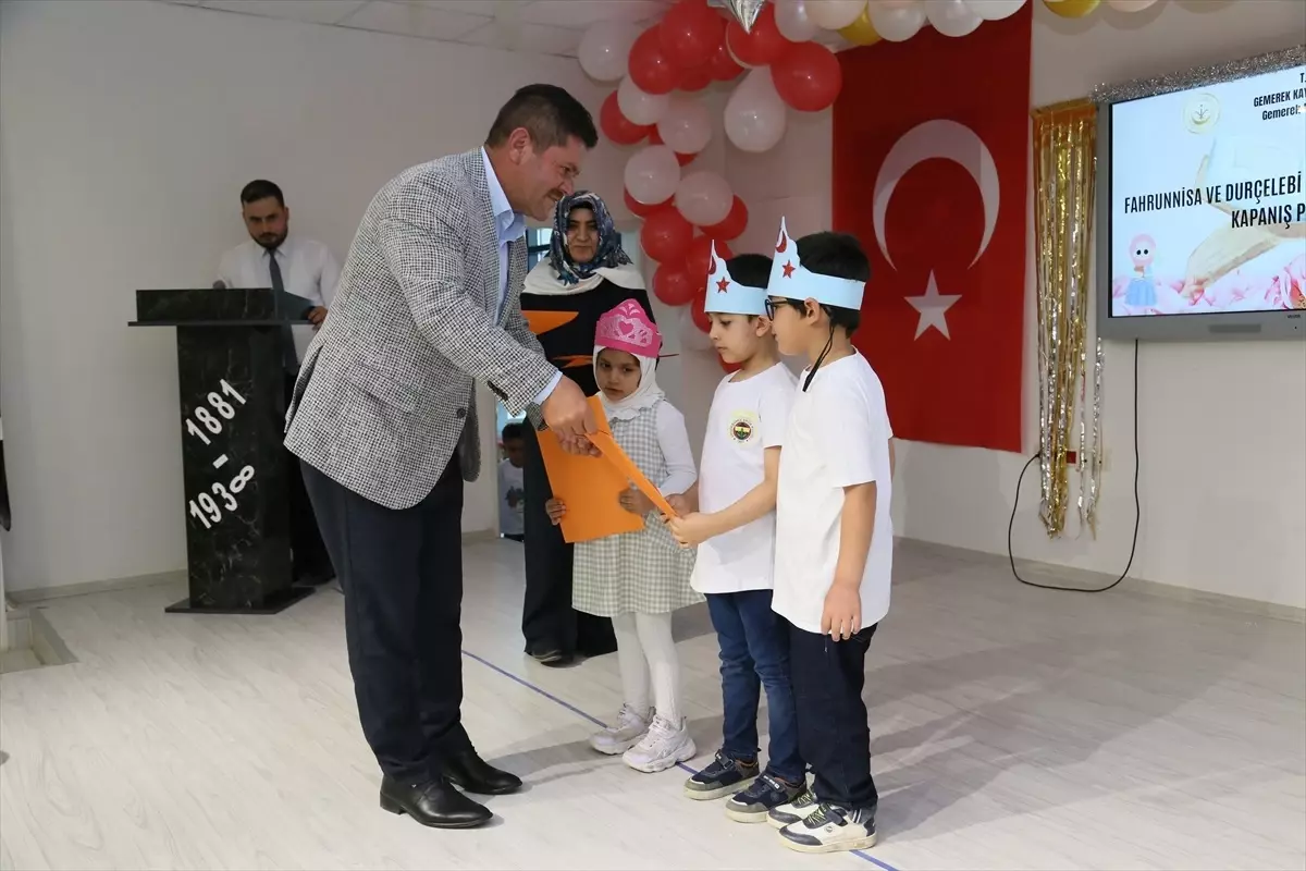 Gemerek'te 4-6 yaş Kur'an kursu öğrencilerine yönelik mezuniyet töreni düzenlendi