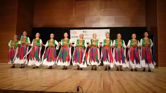 Edirne'de Renkli Halk Oyunları Gösterisi