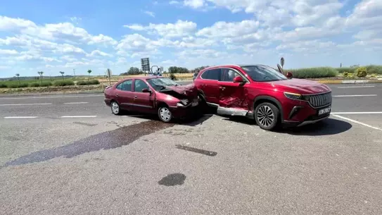 Tekirdağ'da Trafik Kazası: 3 Yaralı