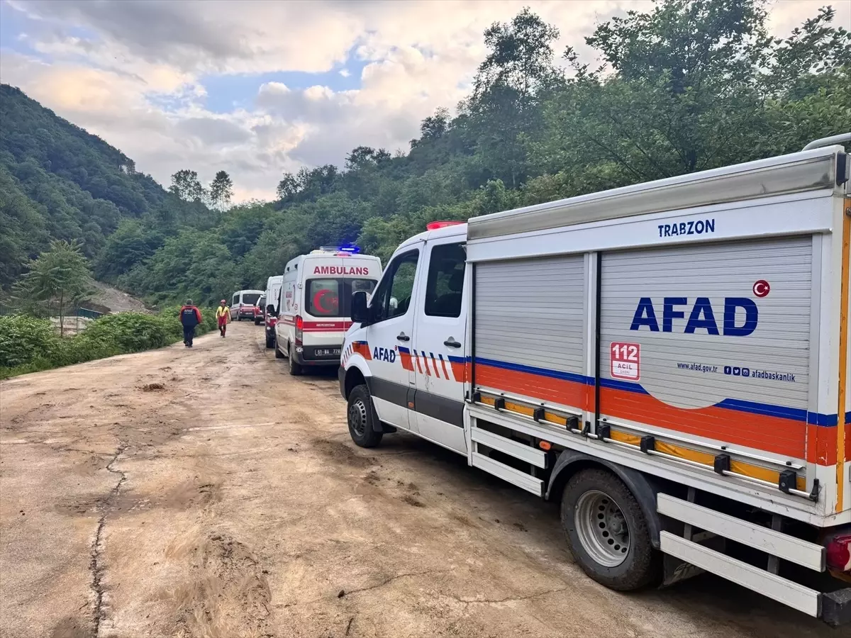 Trabzon'da Sel Felaketi: Arama Çalışmaları Devam Ediyor