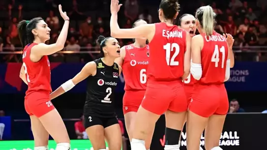 A Milli Kadın Voleybol Takımı Sezona Galibiyetle Başladı