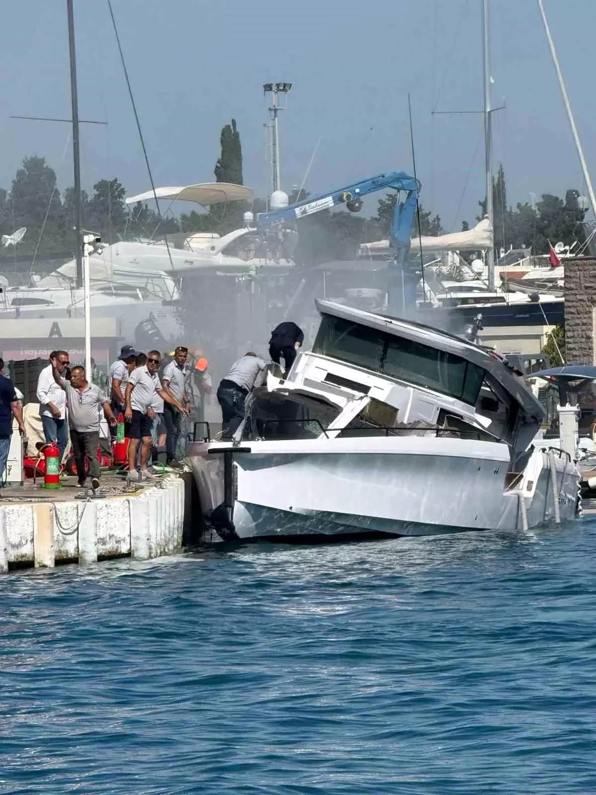 Bodrum'da Tekne Patladı: 3 Yaralı