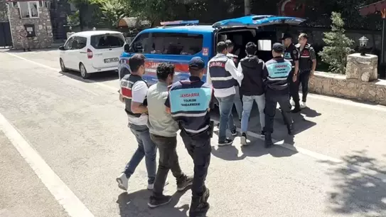 Elazığ'da Dolandırıcılık Operasyonu: 3 Şüpheli Yakalandı