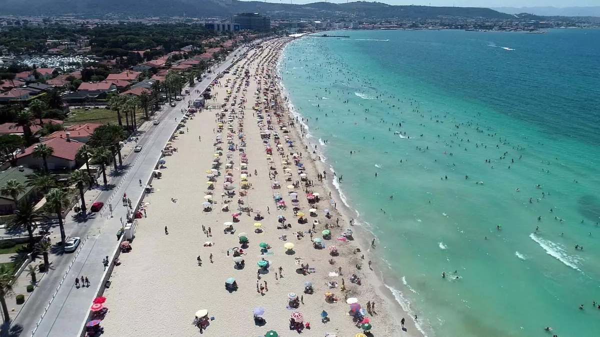 Çeşme'de Bayram Tatili Hareketliliği