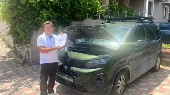 Peugeot Rifter'ın Otoparkta Yangını