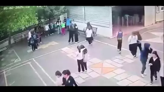 Ataşehir'de Okul Bahçesinde Saldırı