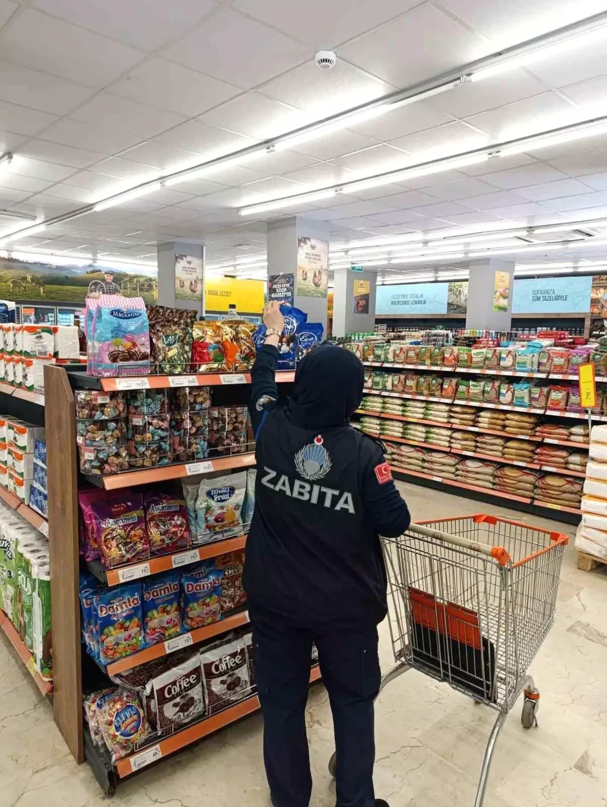 Kocaeli'de Zabıta Ekipleri Bayram Öncesi Denetimlerini Sıklaştırdı