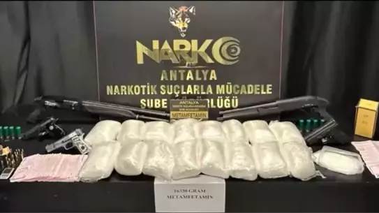 Antalya'da Uyuşturucu Çetesi Çökertildi