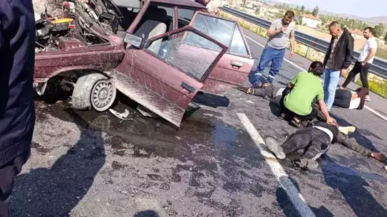Kayseri'de Trafik Kazası: 3 Yaralı