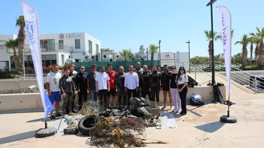 Bodrum'da 241 kg Deniz Atığı Temizlendi
