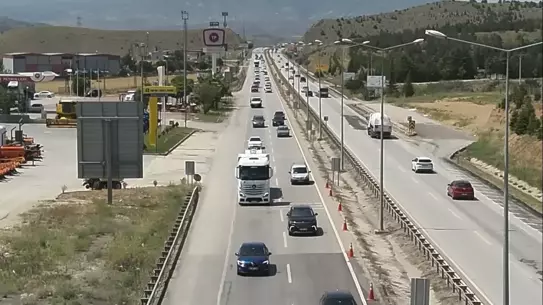 Kırıkkale'de Bayram Trafik Yoğunluğu