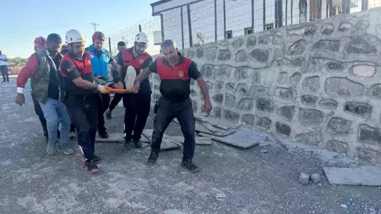 Bozova'da İstinat Duvarı Çöktü: 4 Yaralı