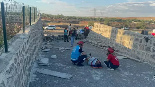 Şanlıurfa'da İnşaatta Duvar Çöktü: 4 Yaralı