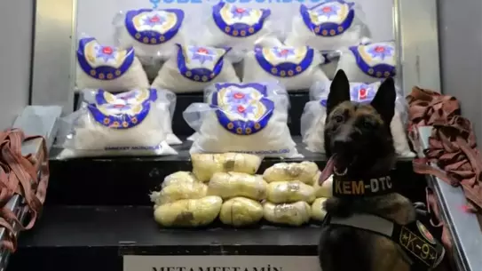 Hakkari'de 66 Kilo Metamfetamin Ele Geçirildi