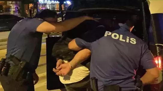 Eskişehir'de Satırla Saldıran Şahıs Gözaltına Alındı
