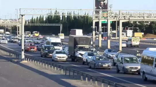 Kurban Bayramı Trafiği Yoğunlaştı