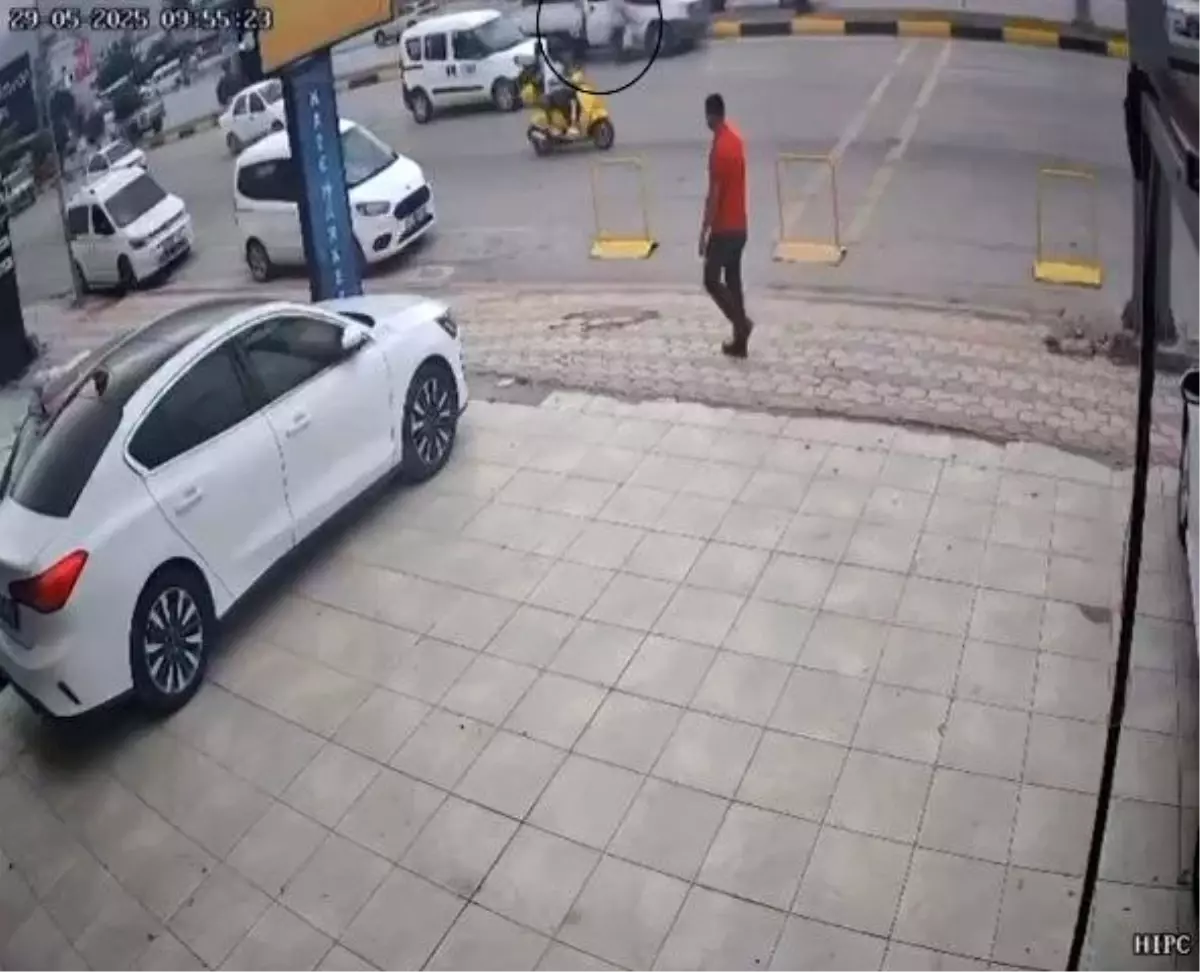 İskenderun'da yaşlı adama kamyonet çarptı